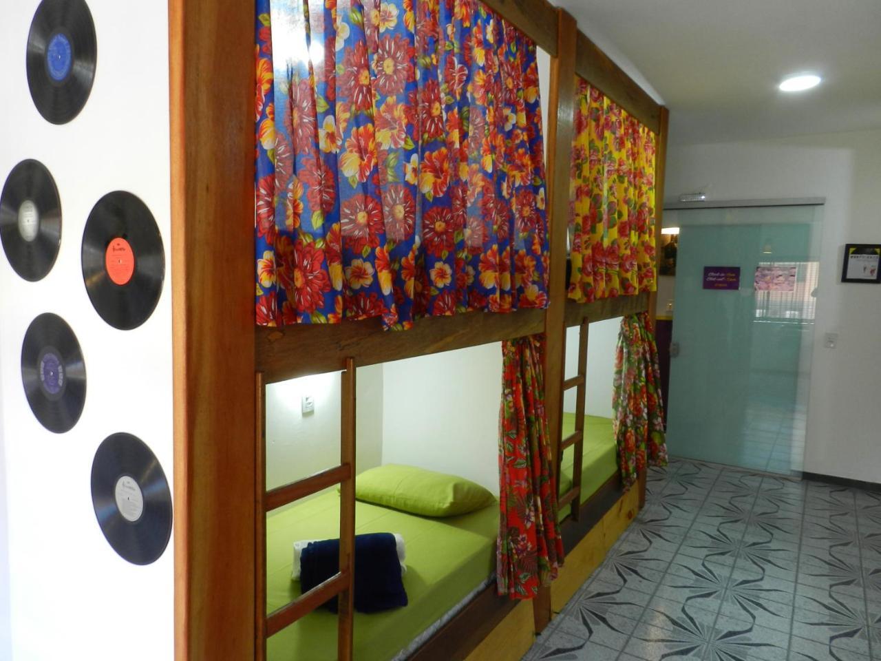 Utopia Hostel Апаресида Екстериор снимка